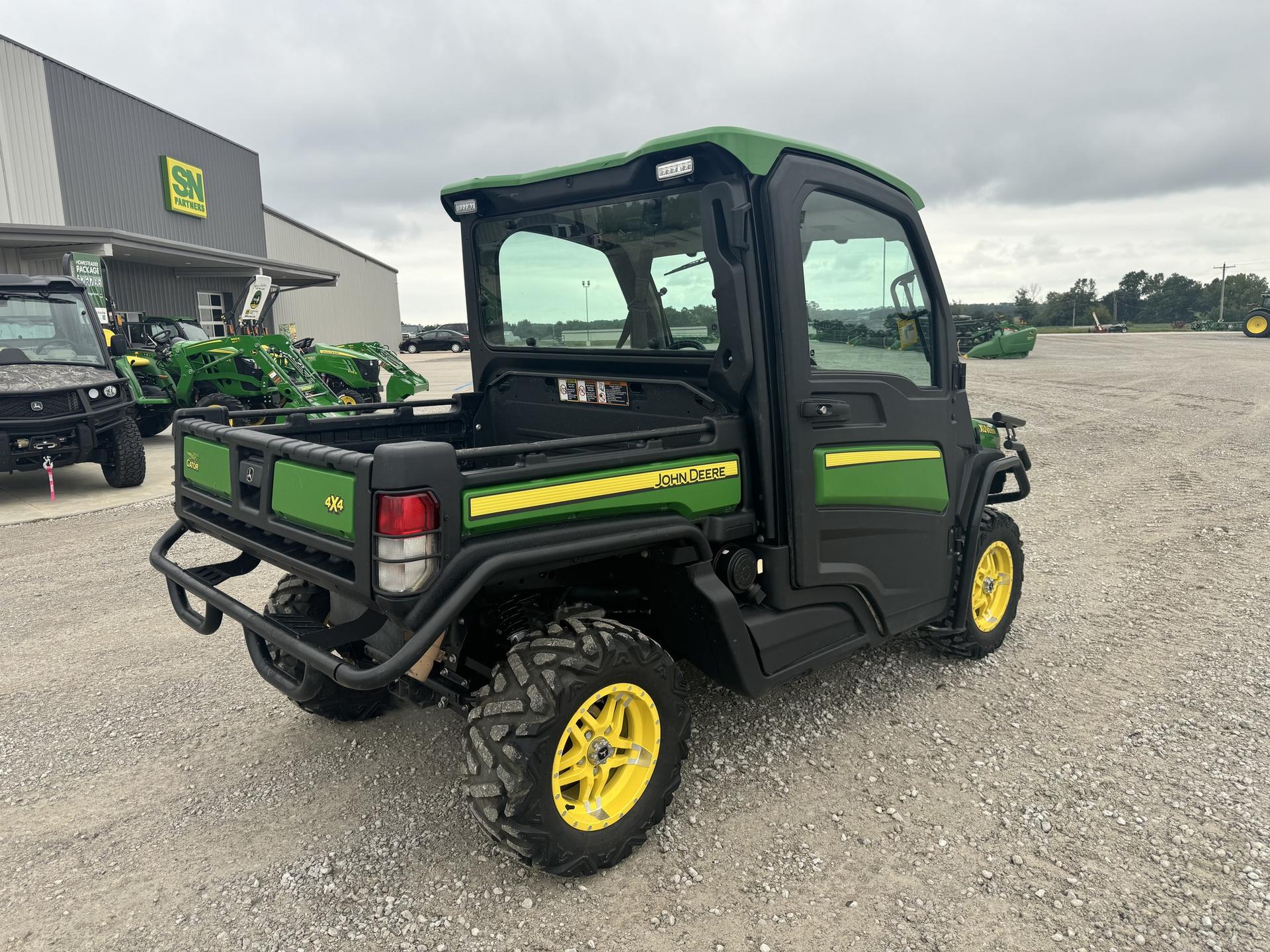 2019 John Deere XUV 835R