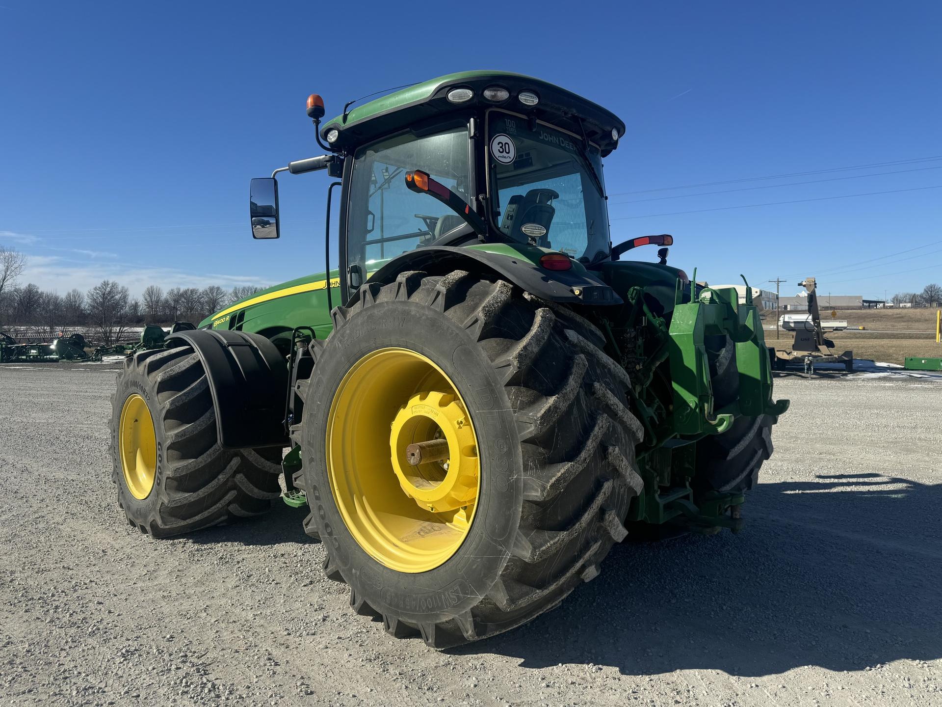 2018 John Deere 8400R Image