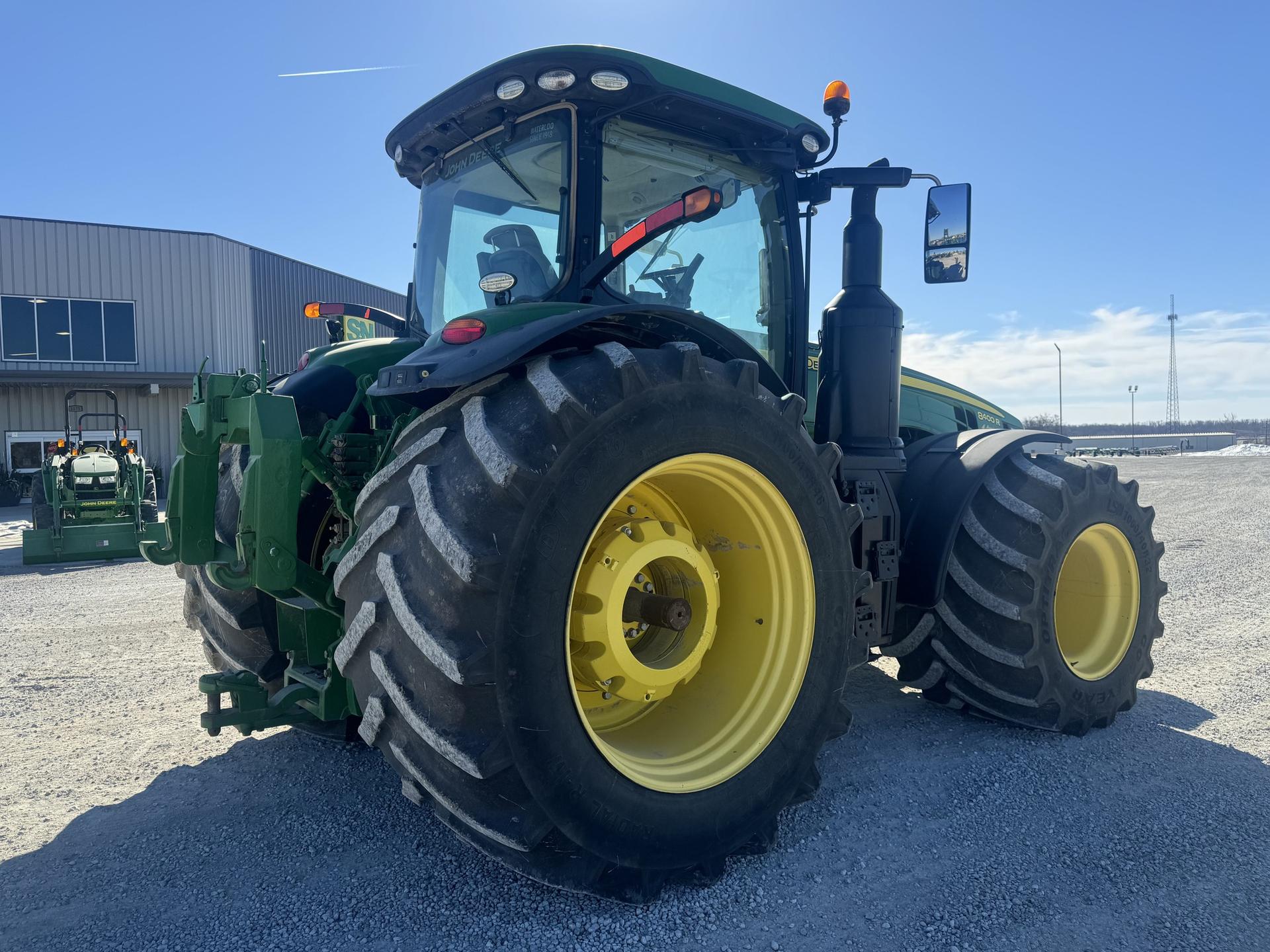 2018 John Deere 8400R Image