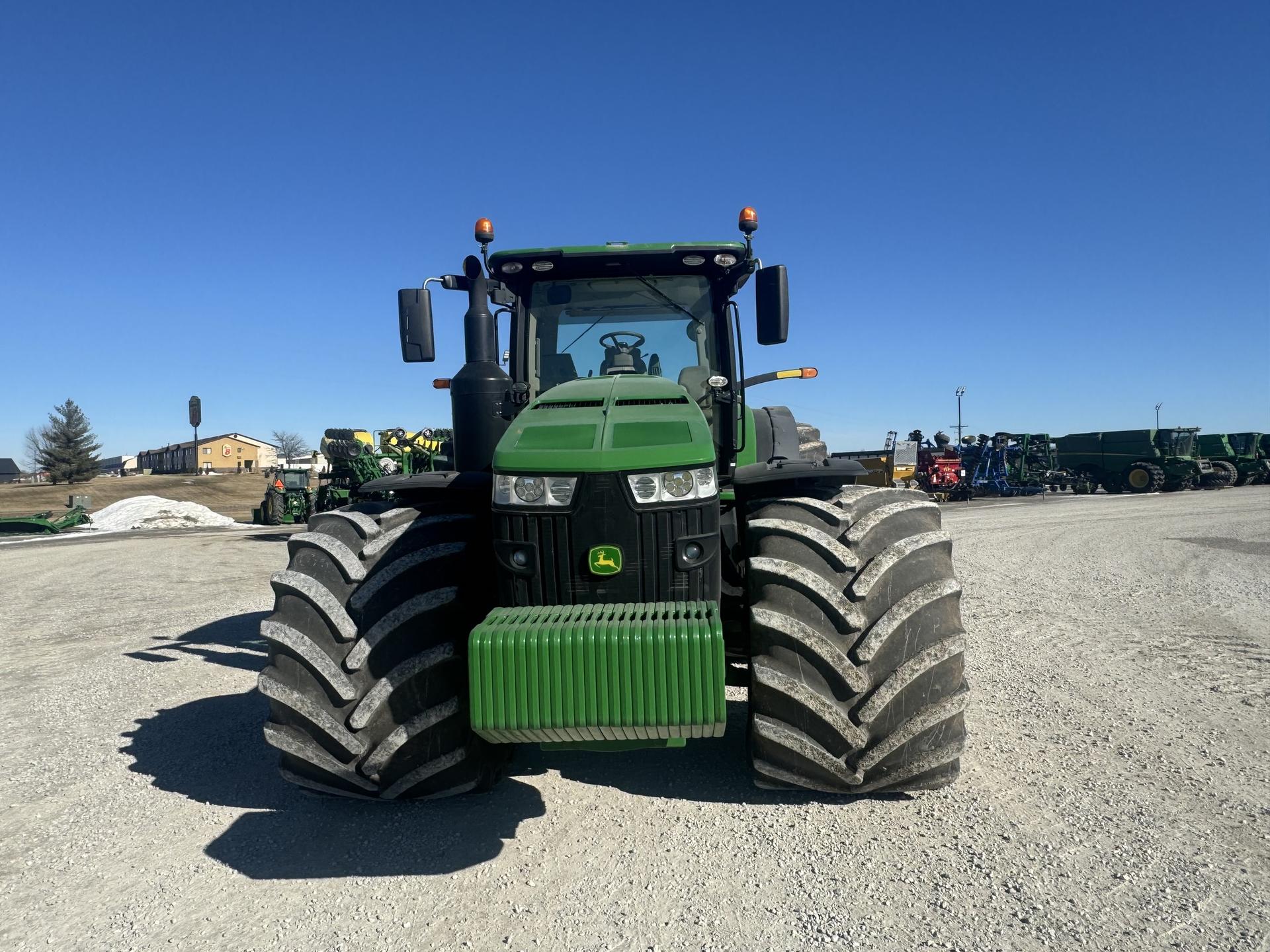 2018 John Deere 8400R Image