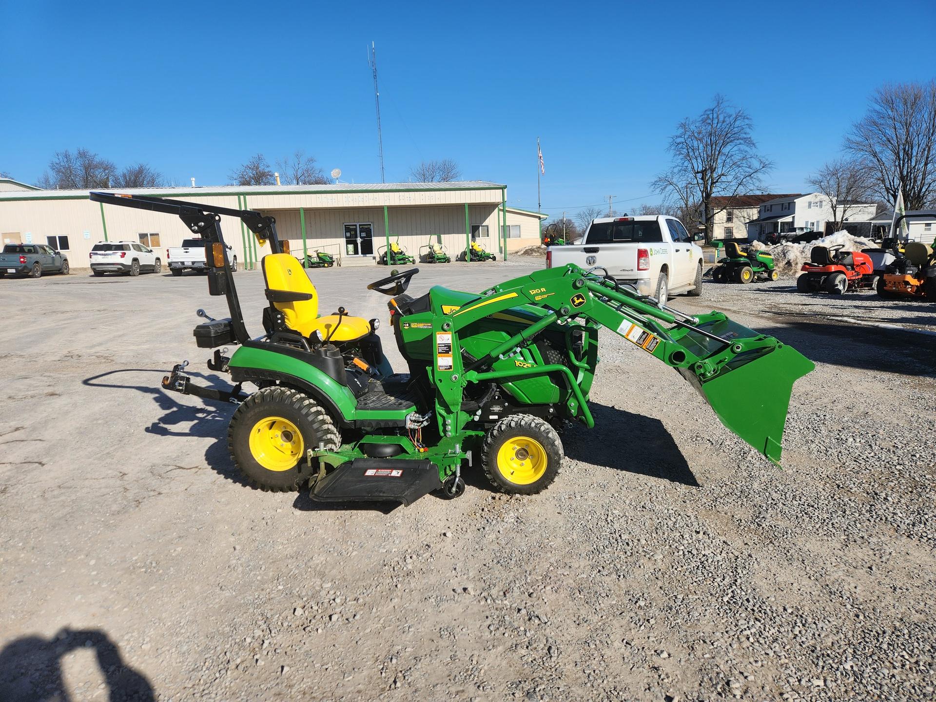 2024 John Deere 1025R Image