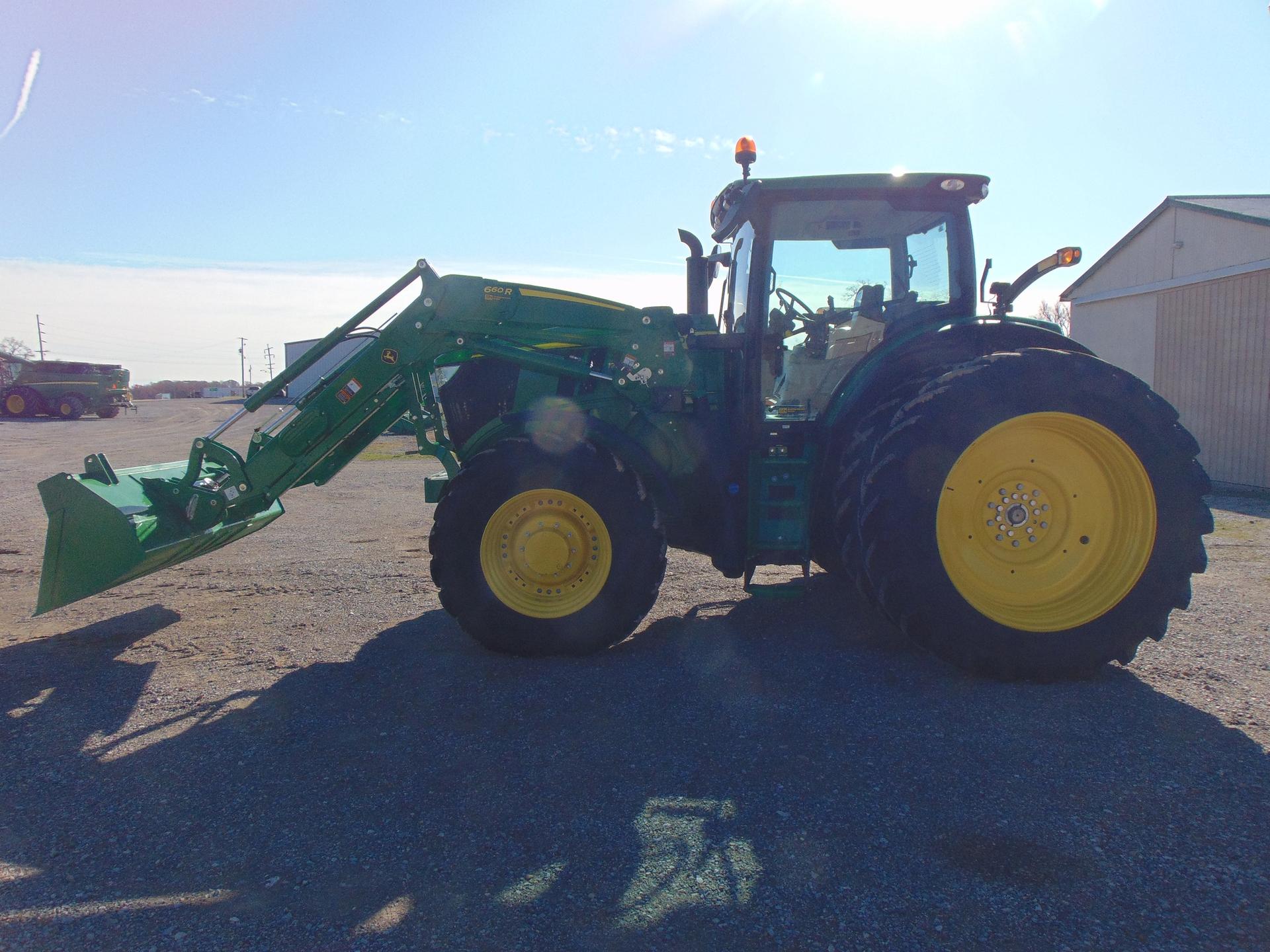 2023 John Deere 6R 175