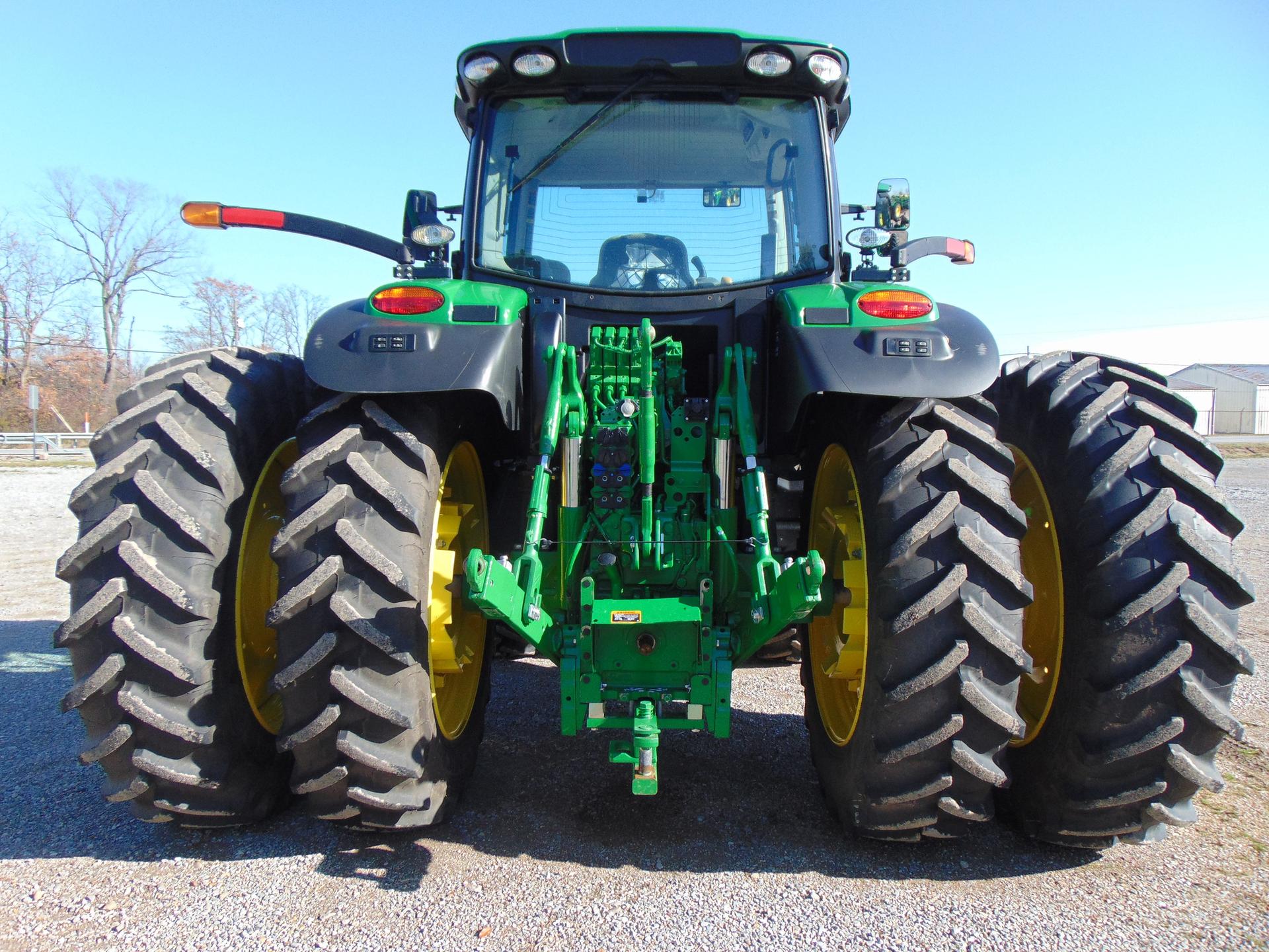 2023 John Deere 6R 175