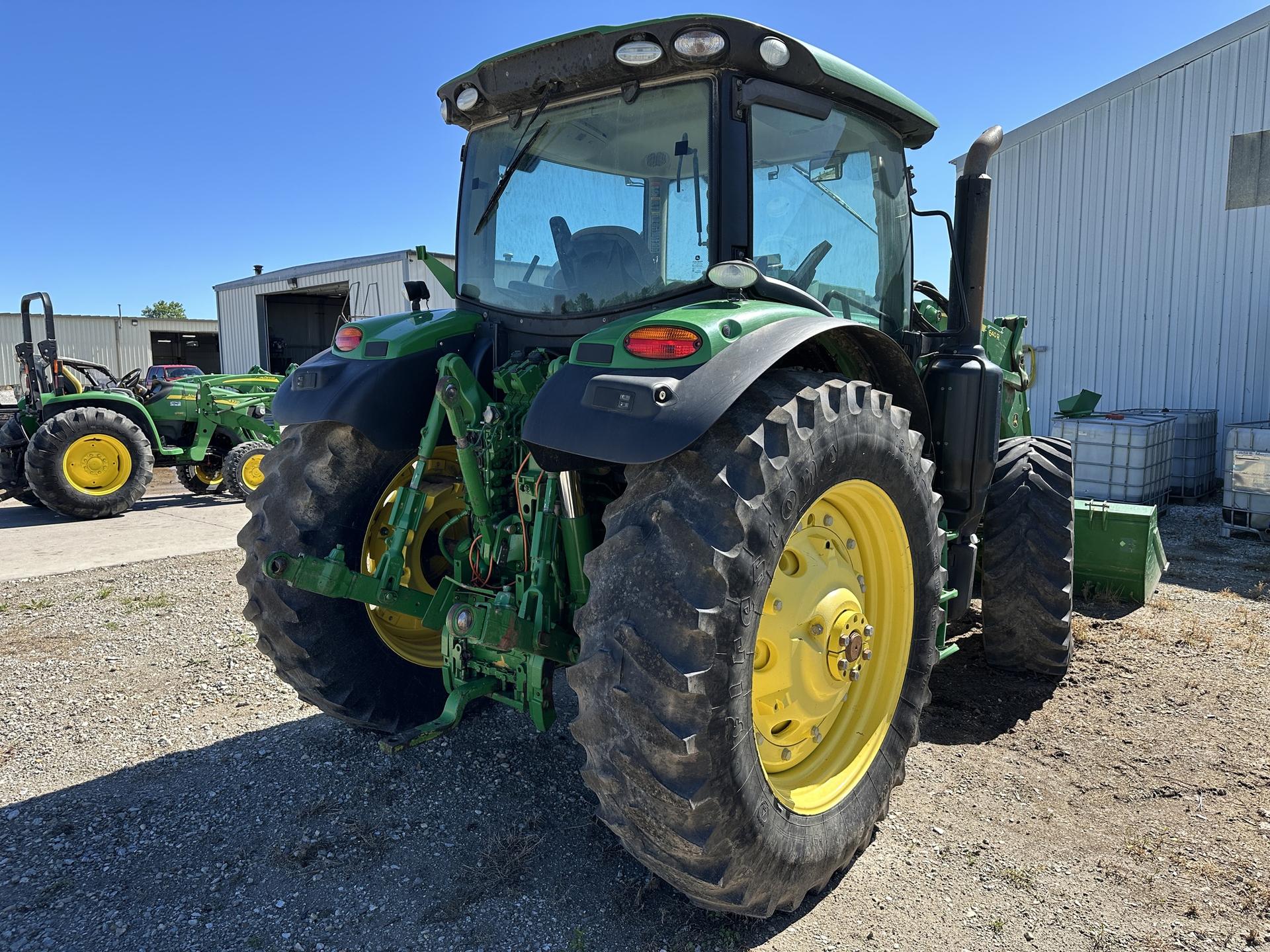 2015 John Deere 6155R