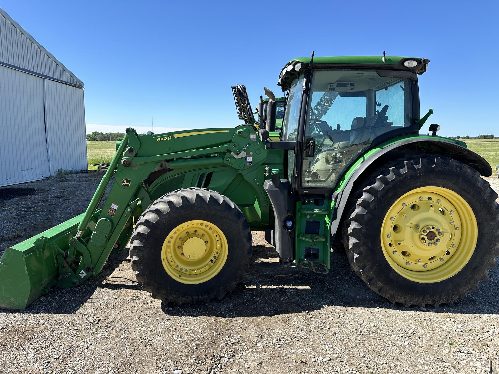 2015 John Deere 6155R