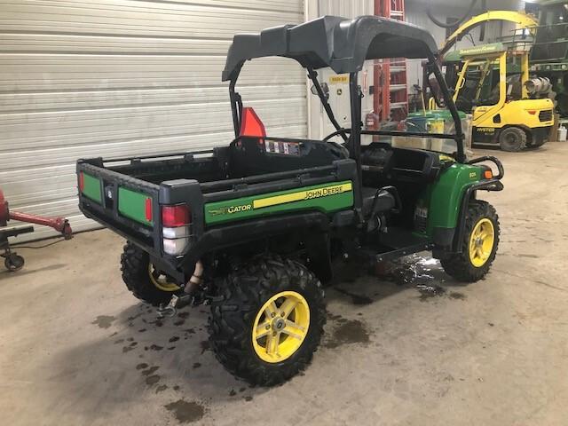 2016 John Deere 825I