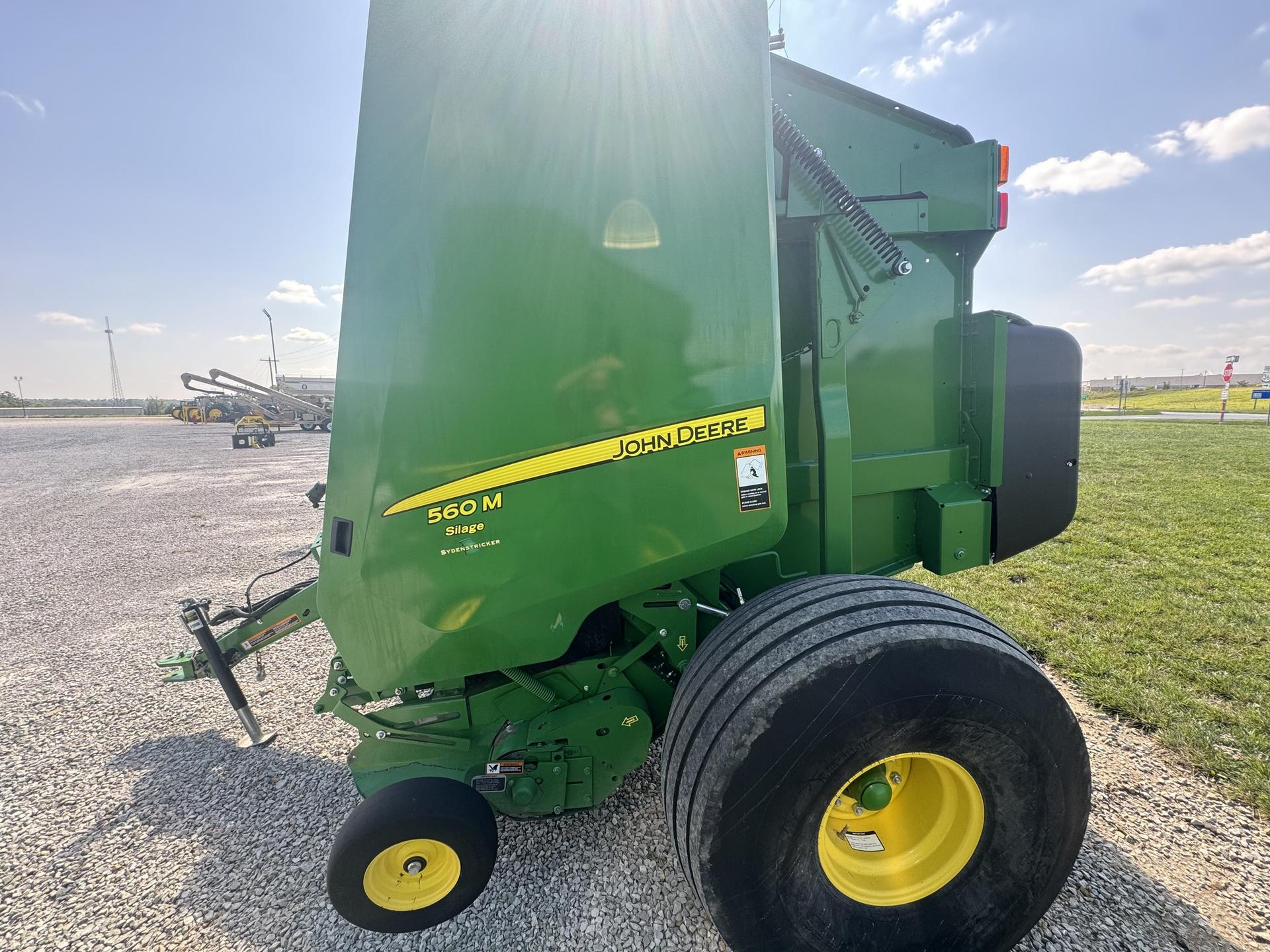 2018 John Deere 560M