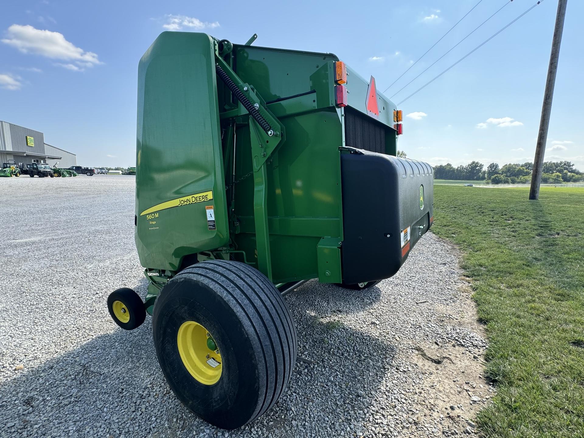 2018 John Deere 560M