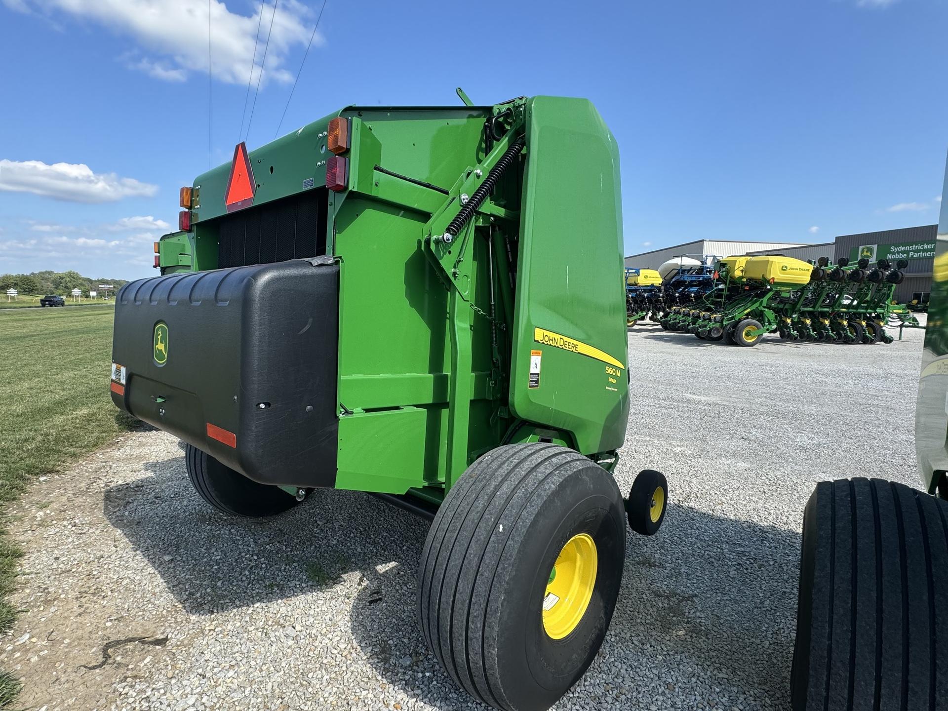 2018 John Deere 560M