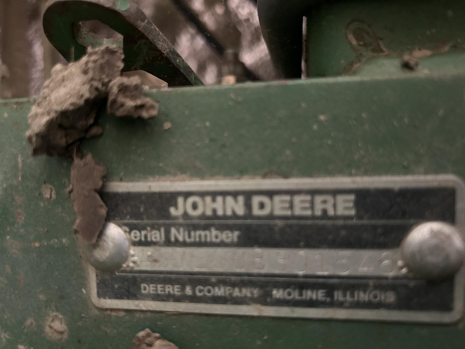 1990 John Deere 7200