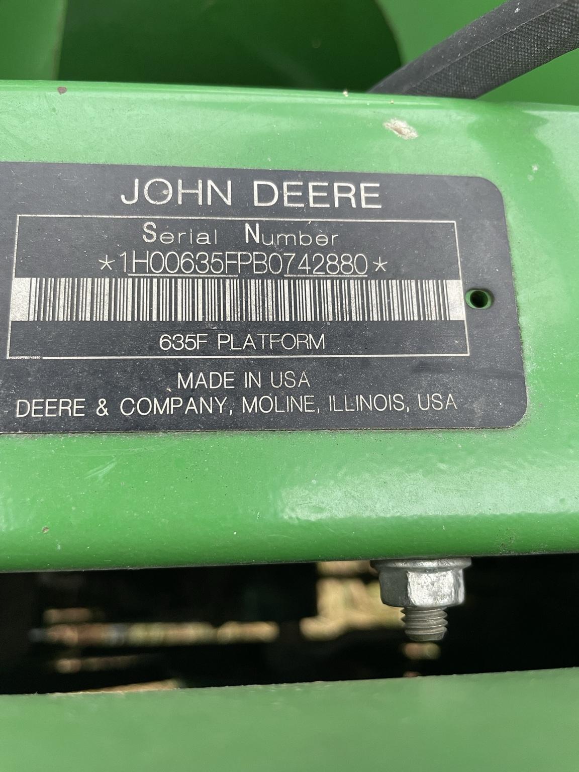 2011 John Deere 635F