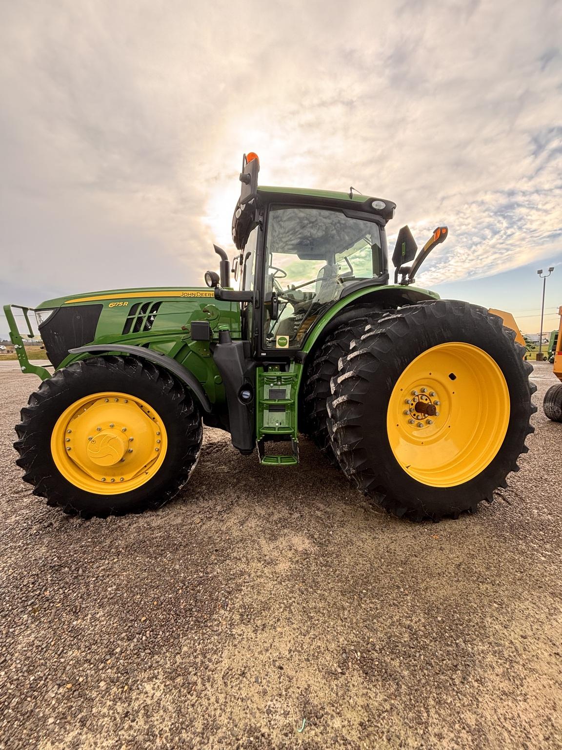 2018 John Deere 6175R