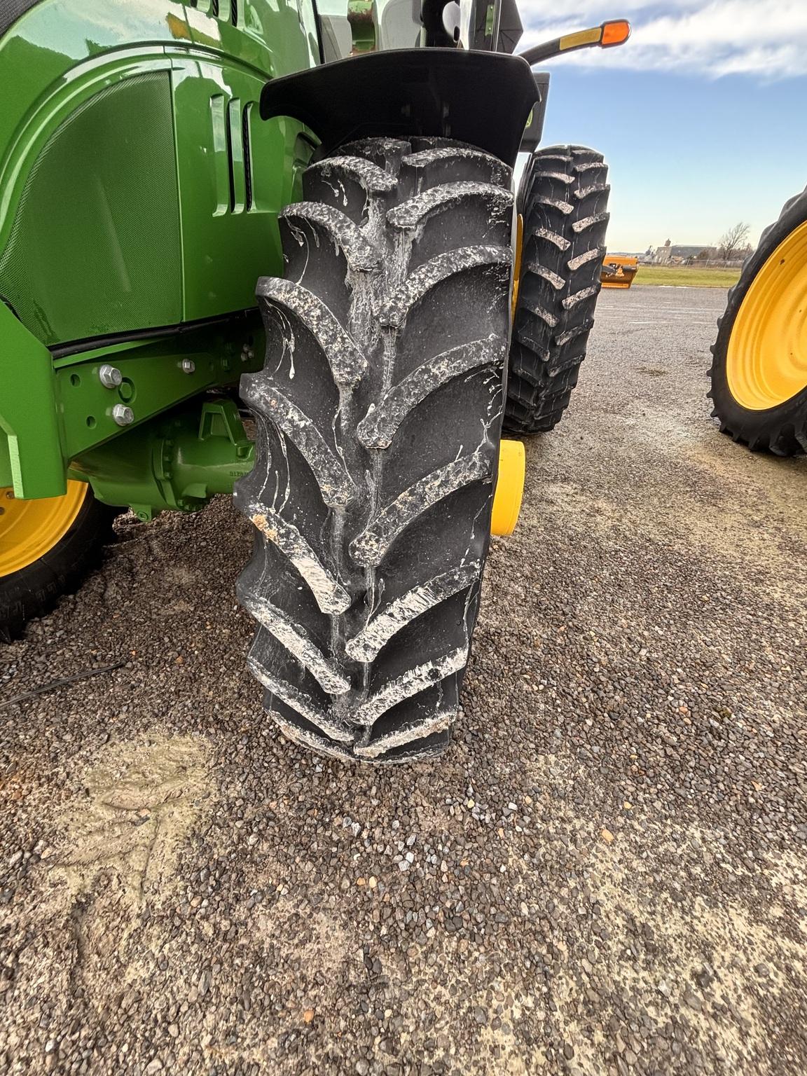 2018 John Deere 6175R