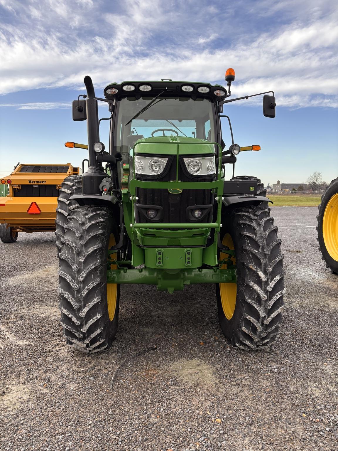 2018 John Deere 6175R