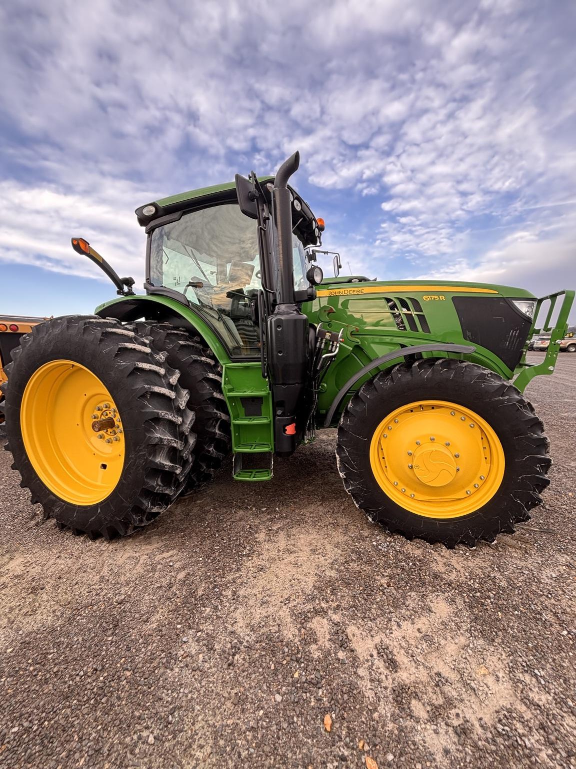 2018 John Deere 6175R