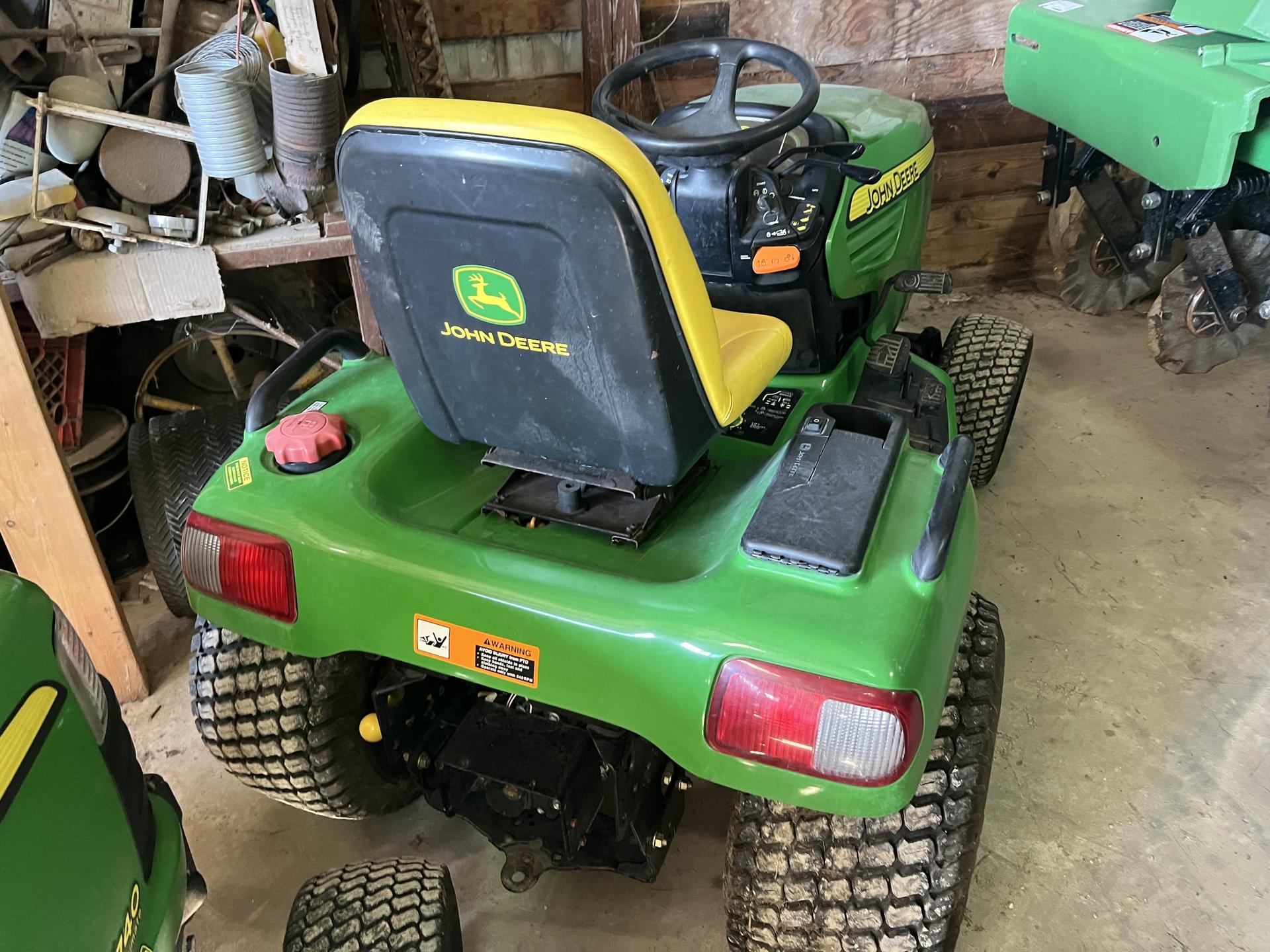 2009 John Deere X740 Image