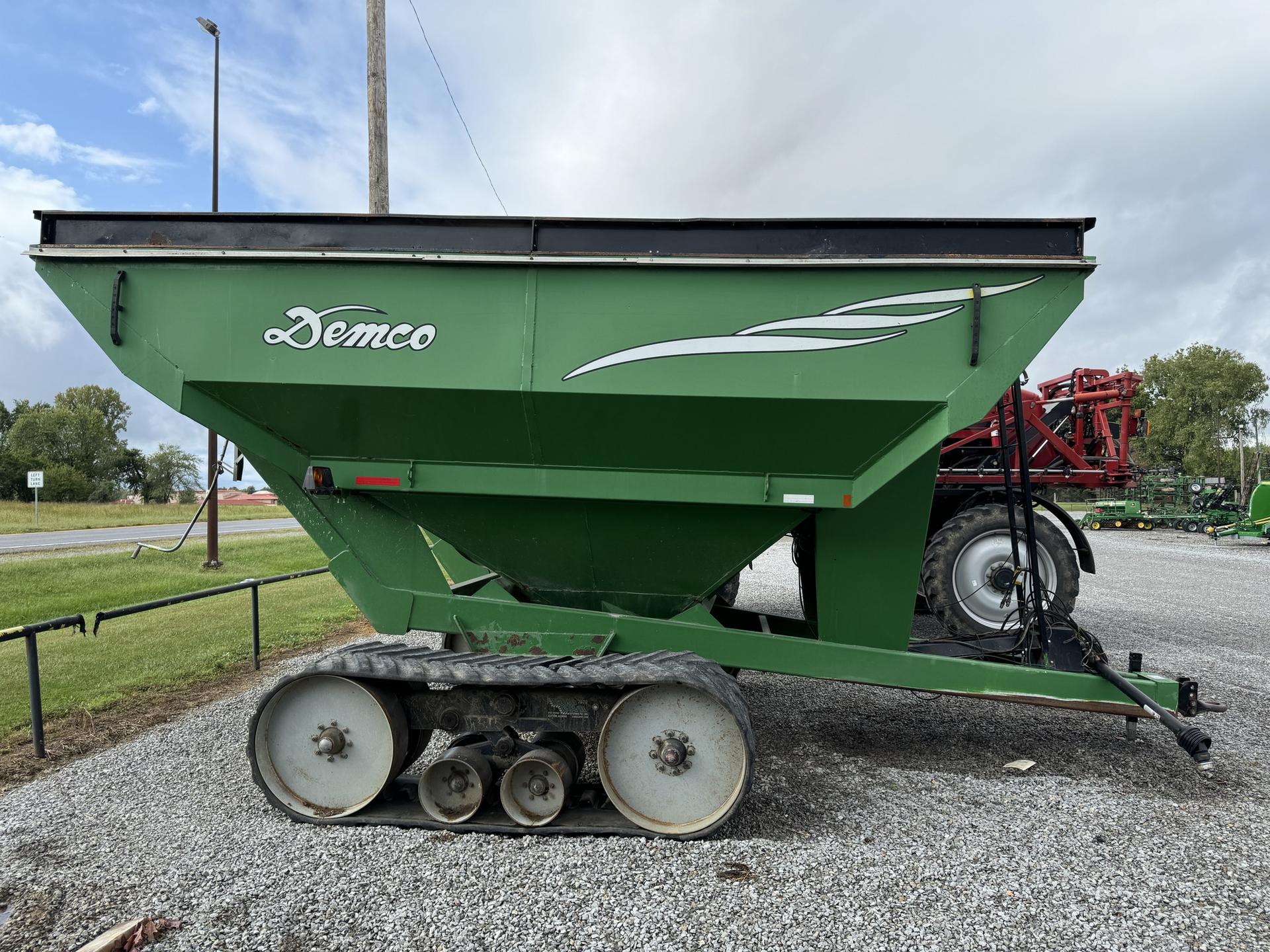 2014 Demco 1050