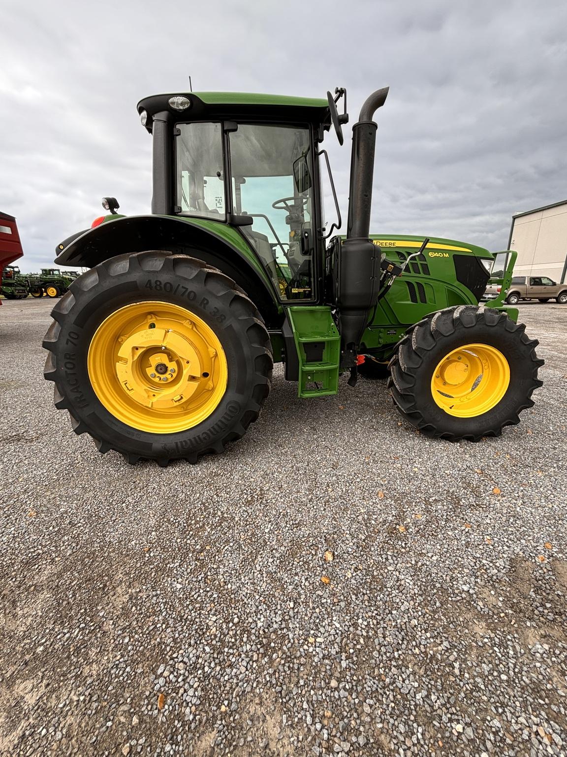 2023 John Deere 6140M