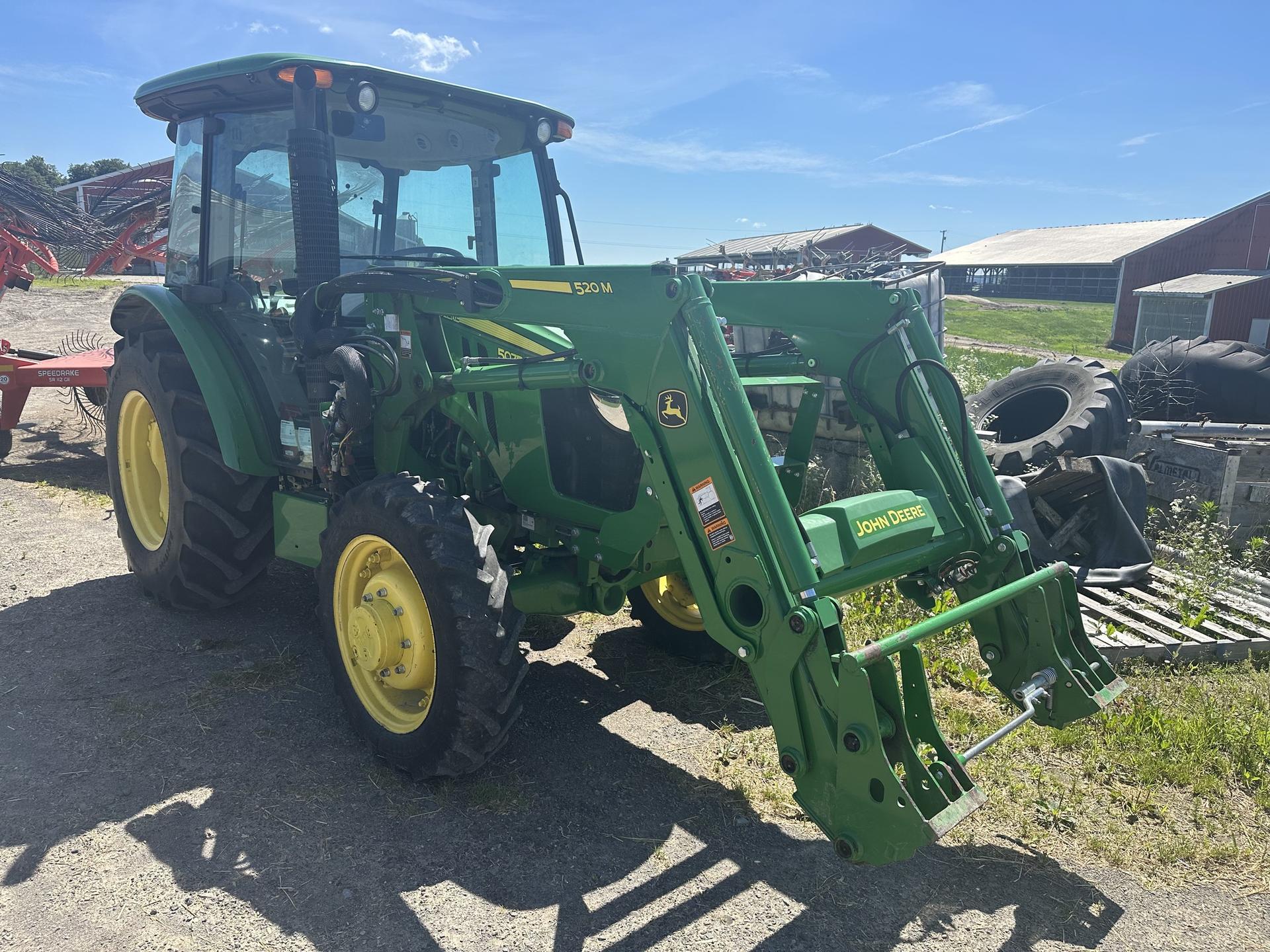 2018 John Deere 5075E