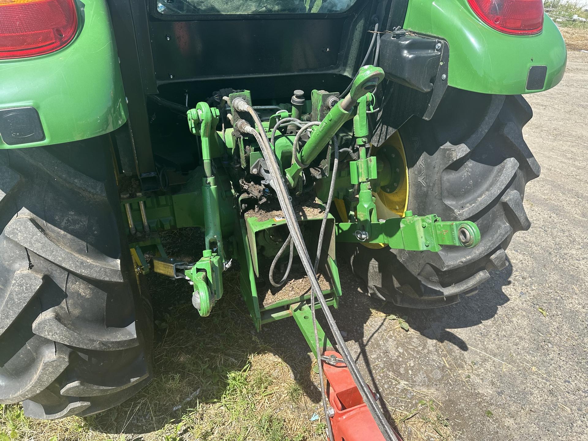 2018 John Deere 5075E