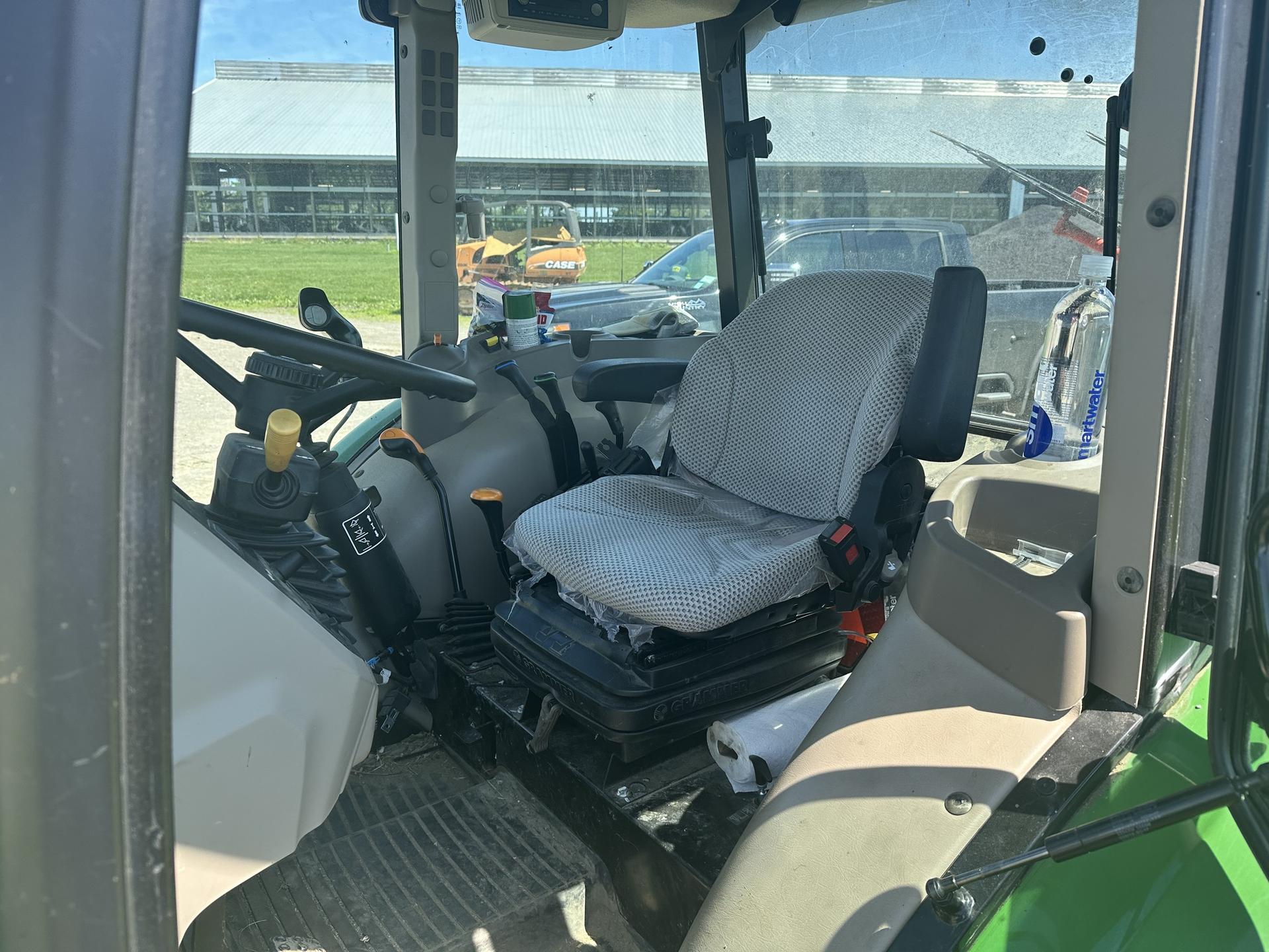 2018 John Deere 5075E