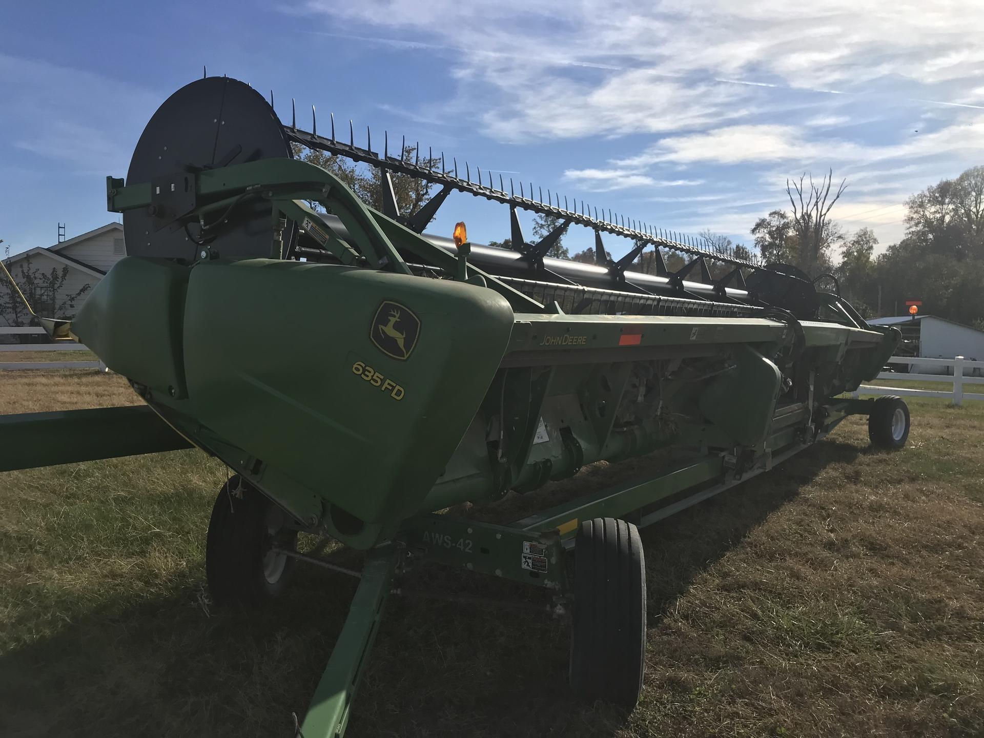 2012 John Deere 635FD