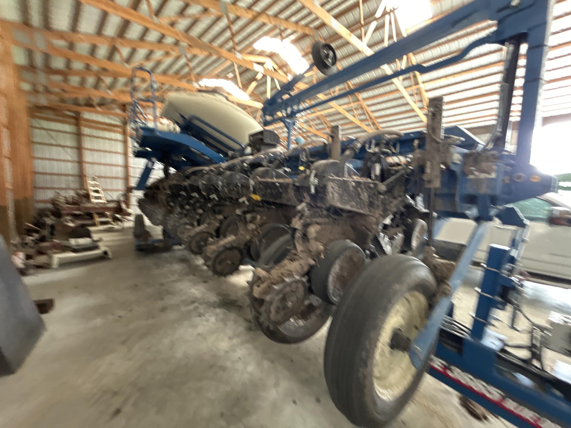 2021 Kinze 3665