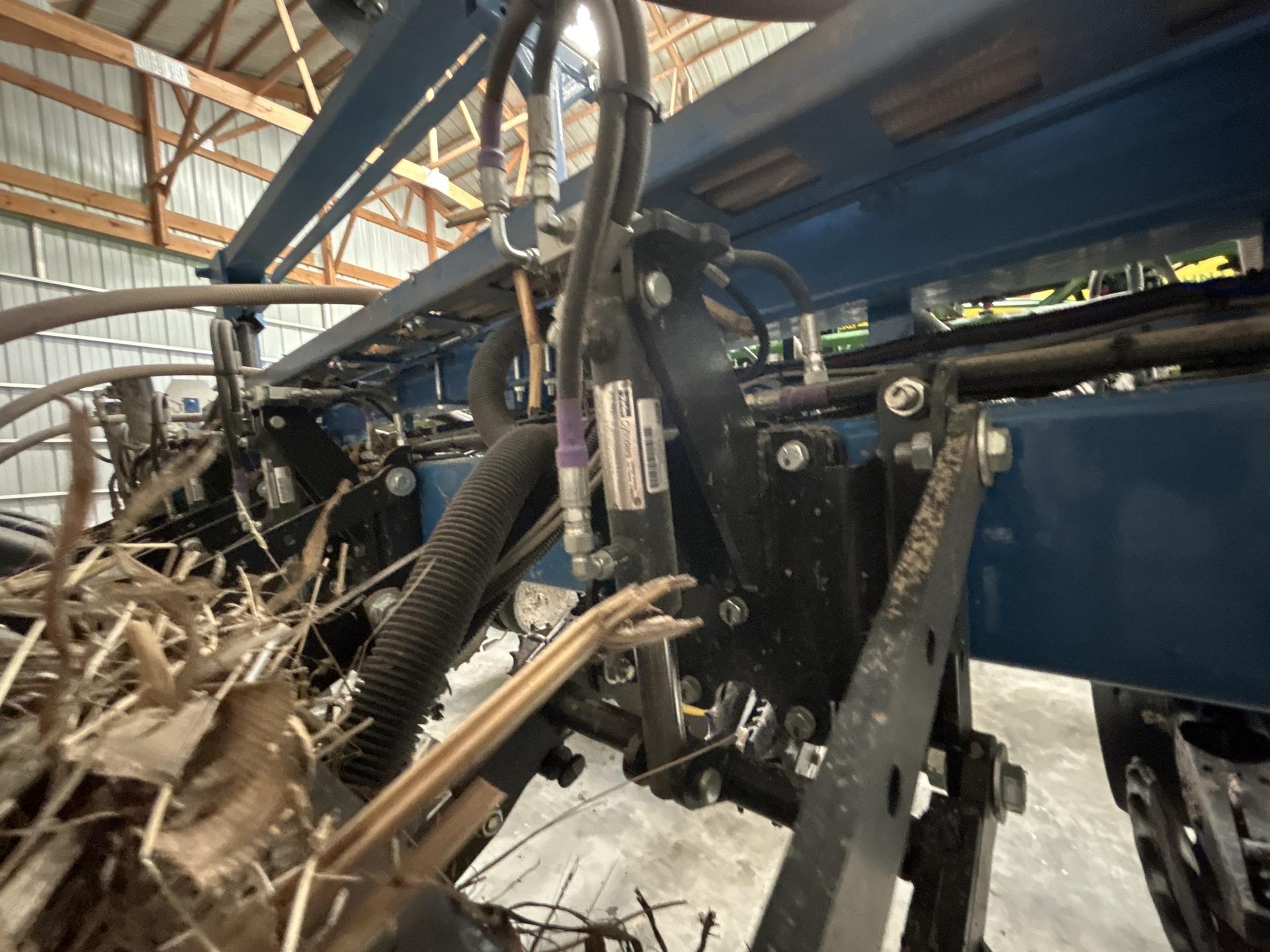 2021 Kinze 3665