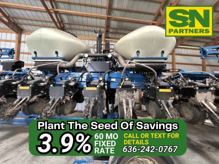 2021 Kinze 3665 Image