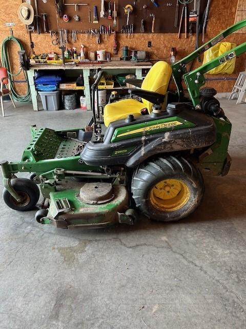 2016 John Deere Z950R