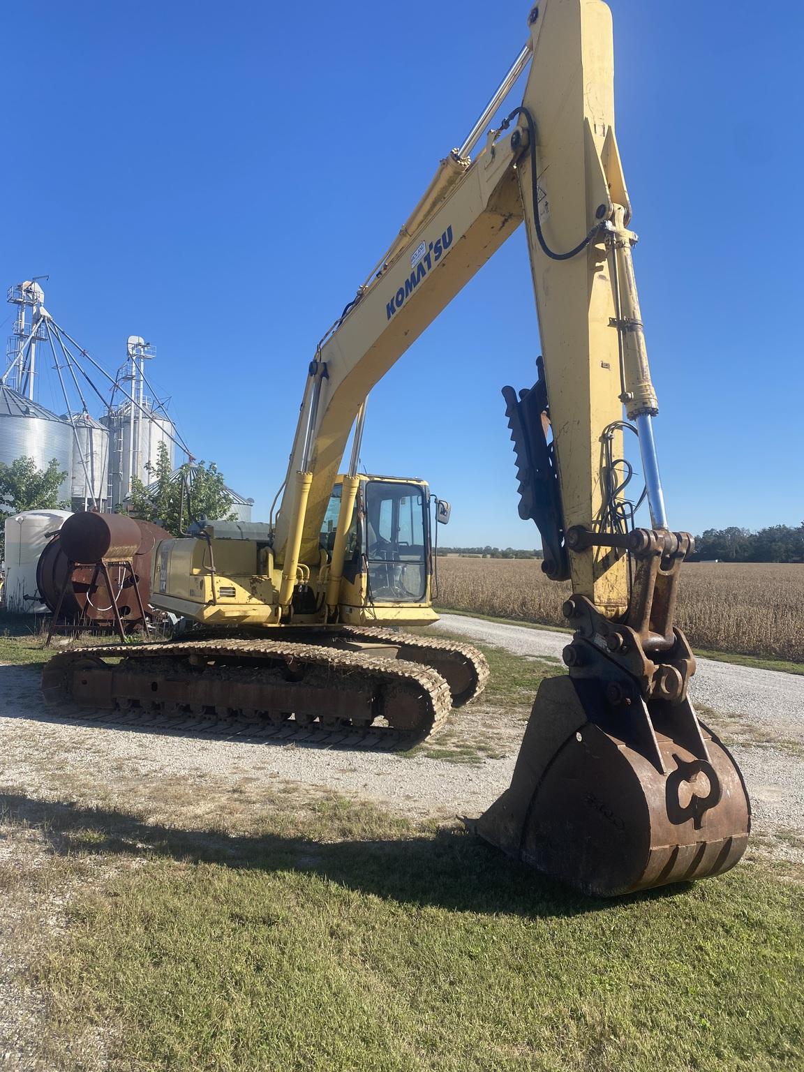 2004 Komatsu PC220LC