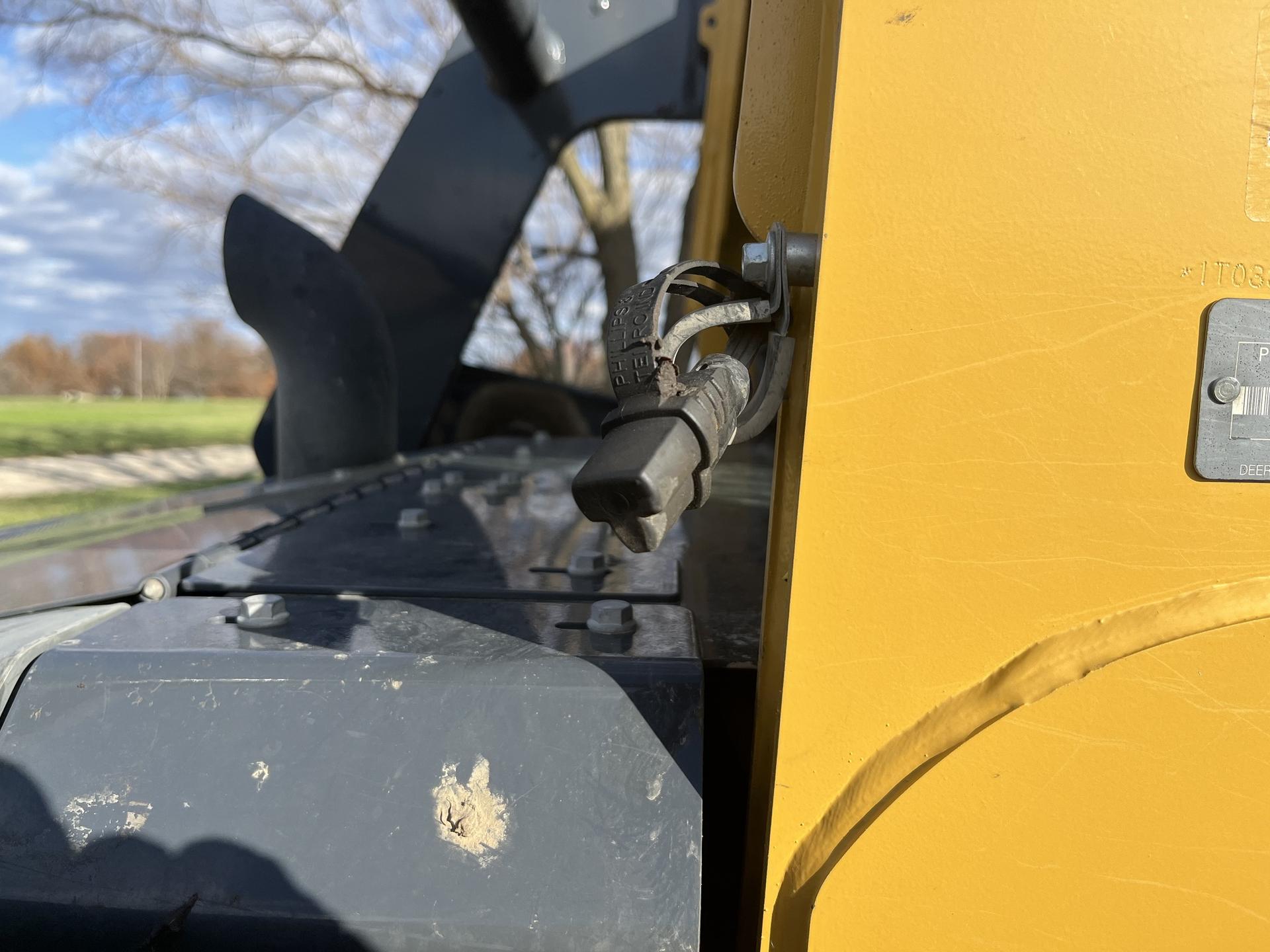 2018 John Deere 333G