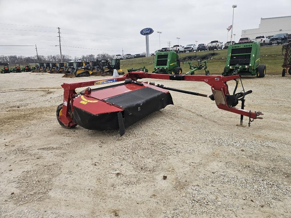 2012 New Holland H6830