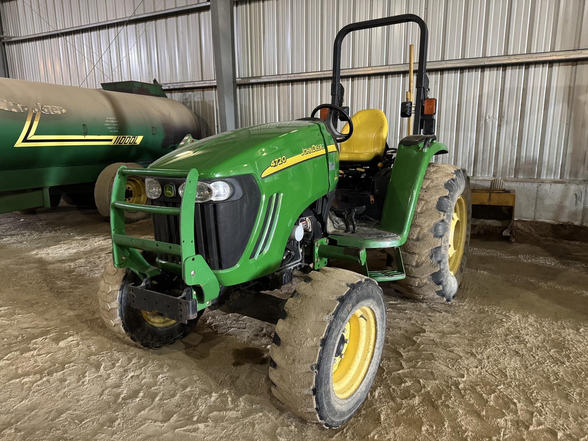 2005 John Deere 4720 Image