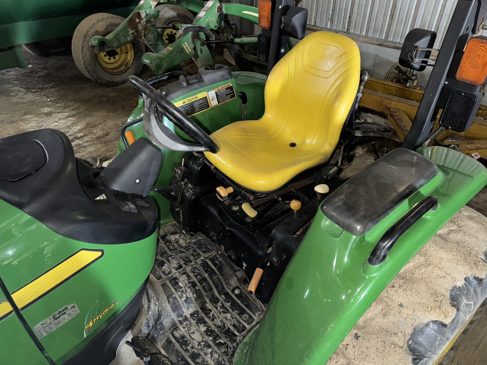 2005 John Deere 4720 Image