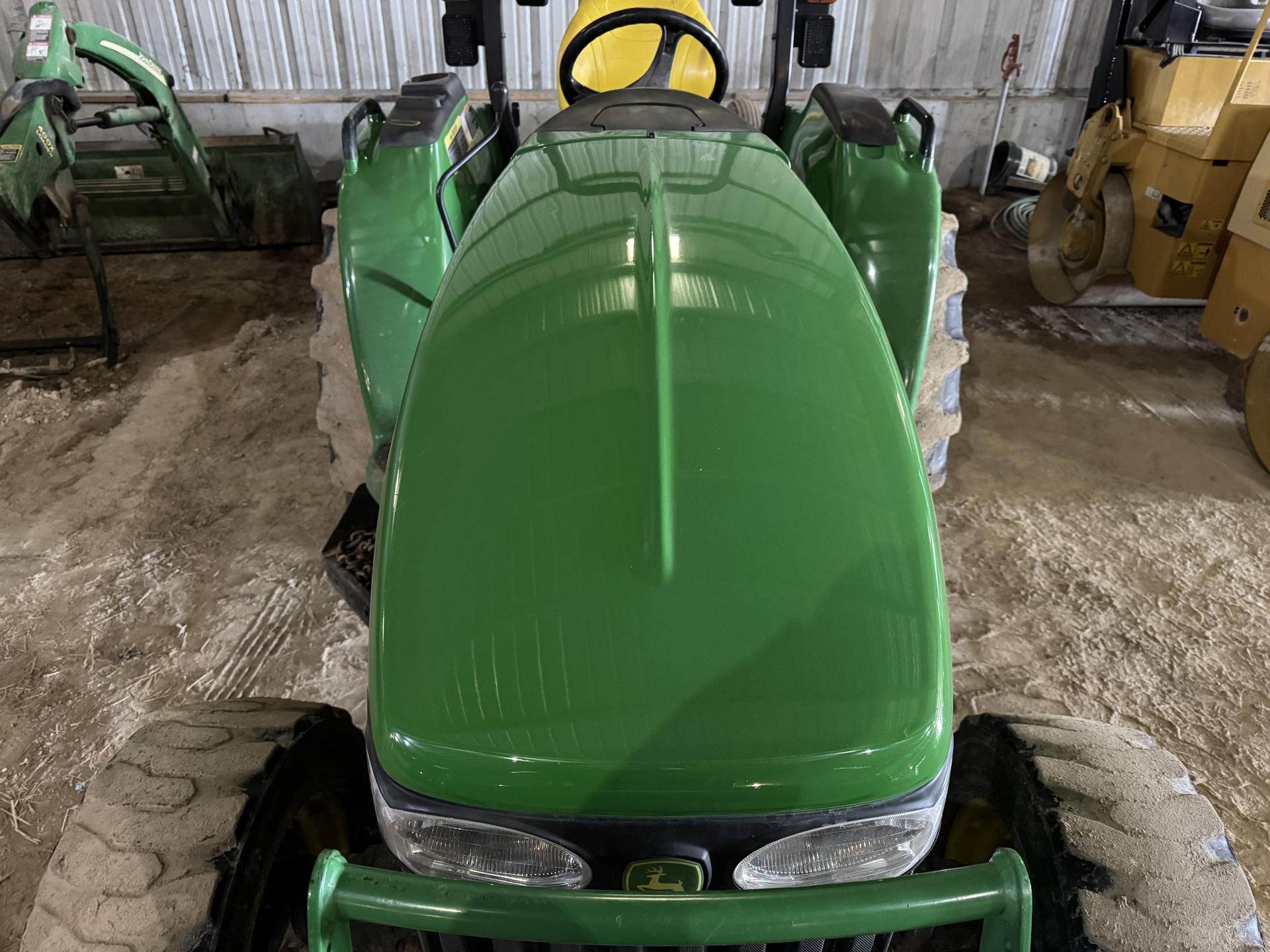 2005 John Deere 4720 Image