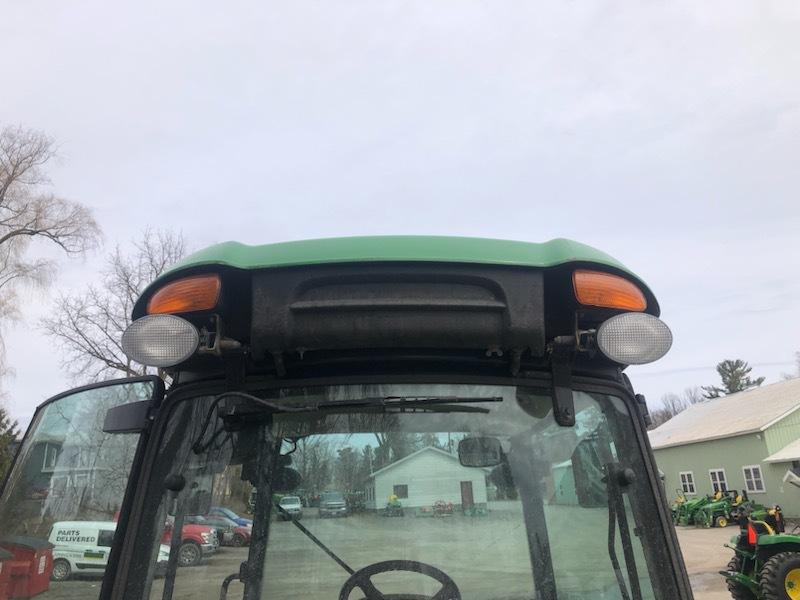 2019 John Deere 3046R