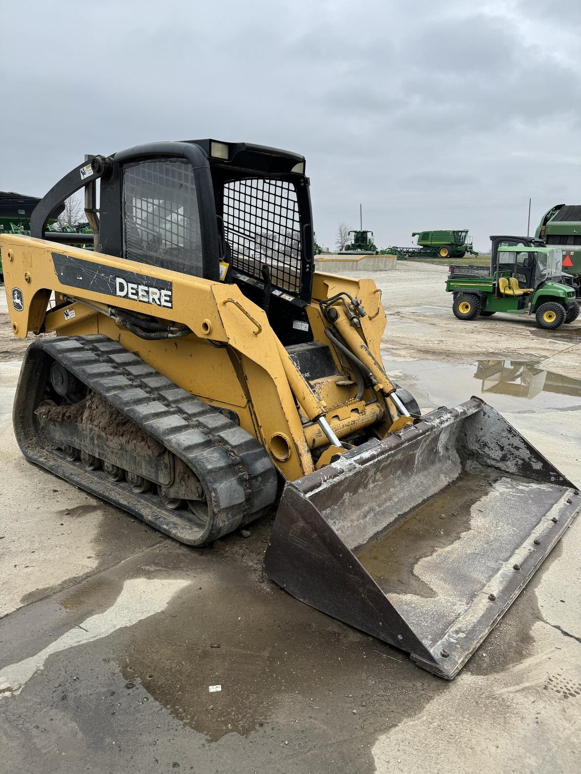 2006 John Deere CT332