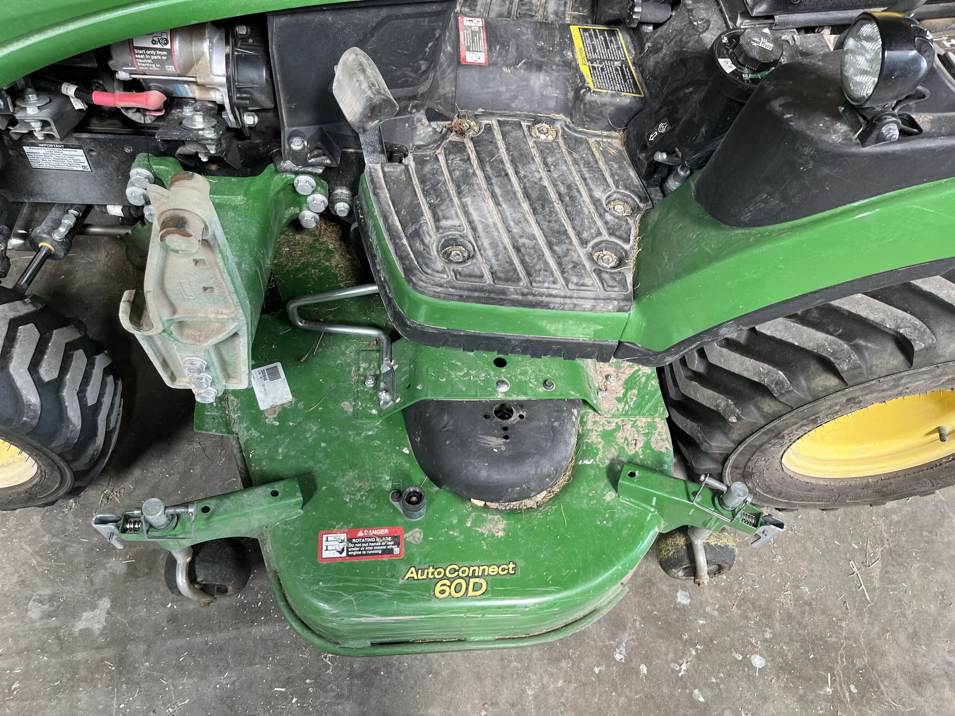 2023 John Deere 1025R