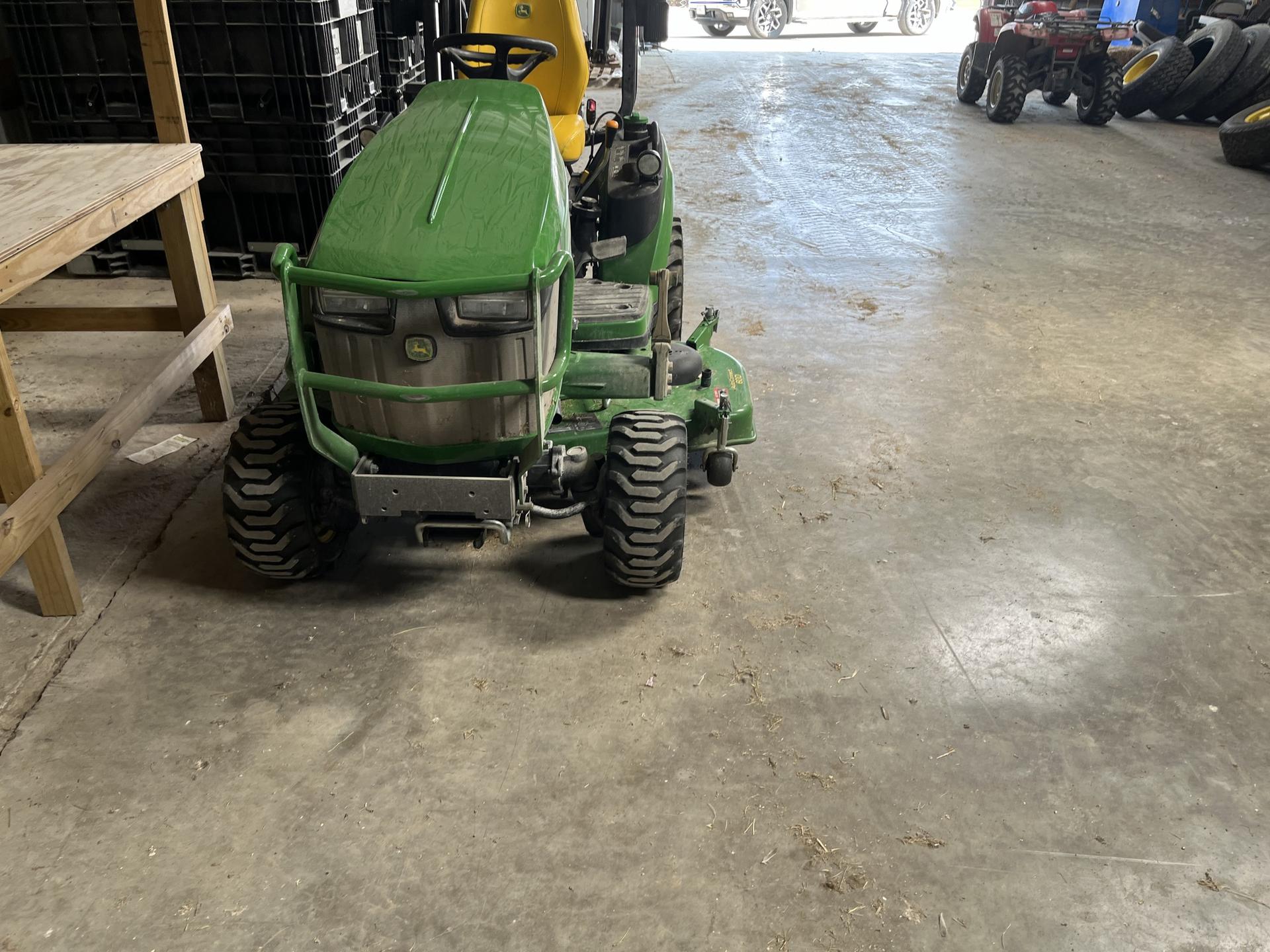 2023 John Deere 1025R