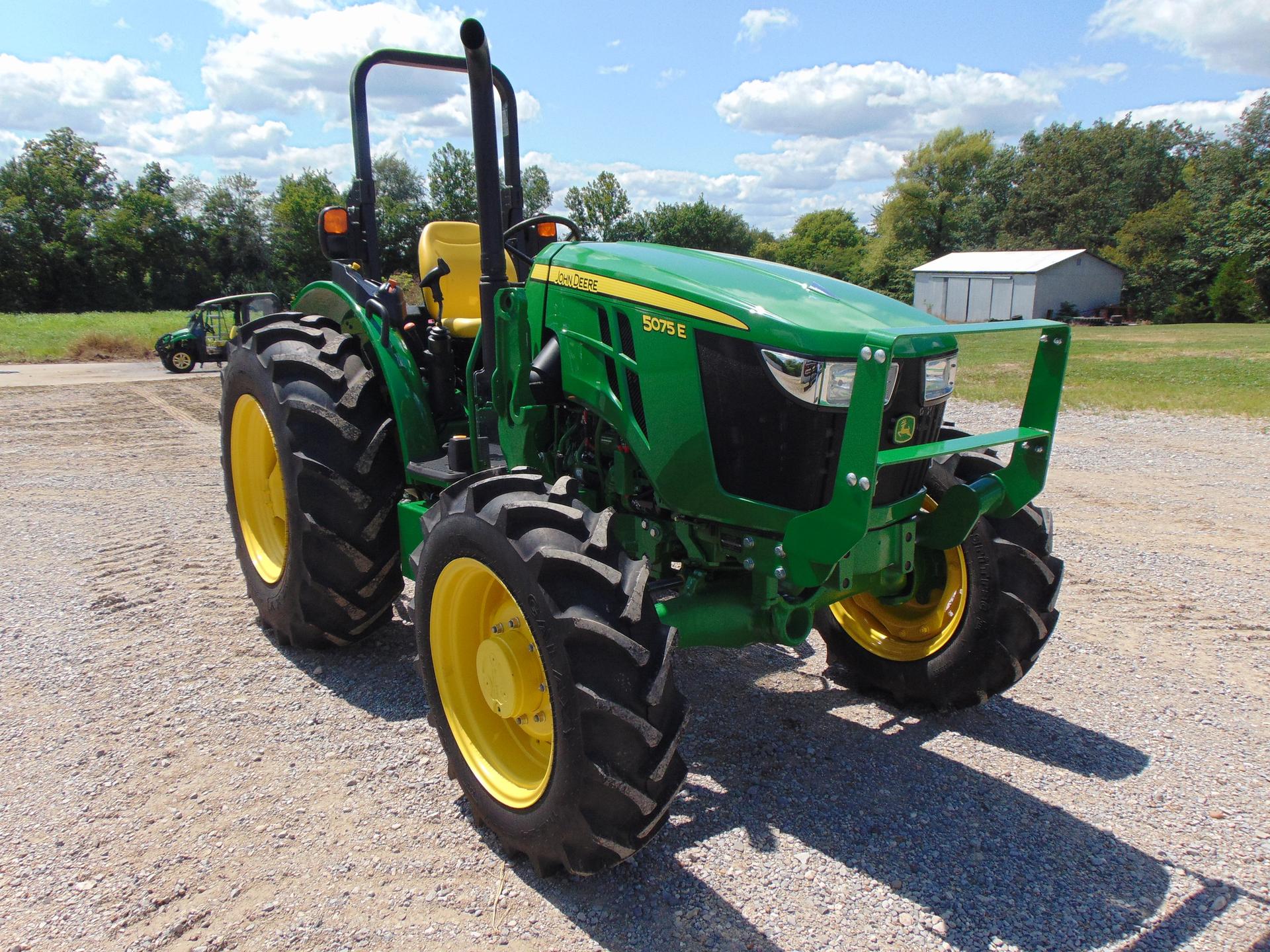 2022 John Deere 5075E