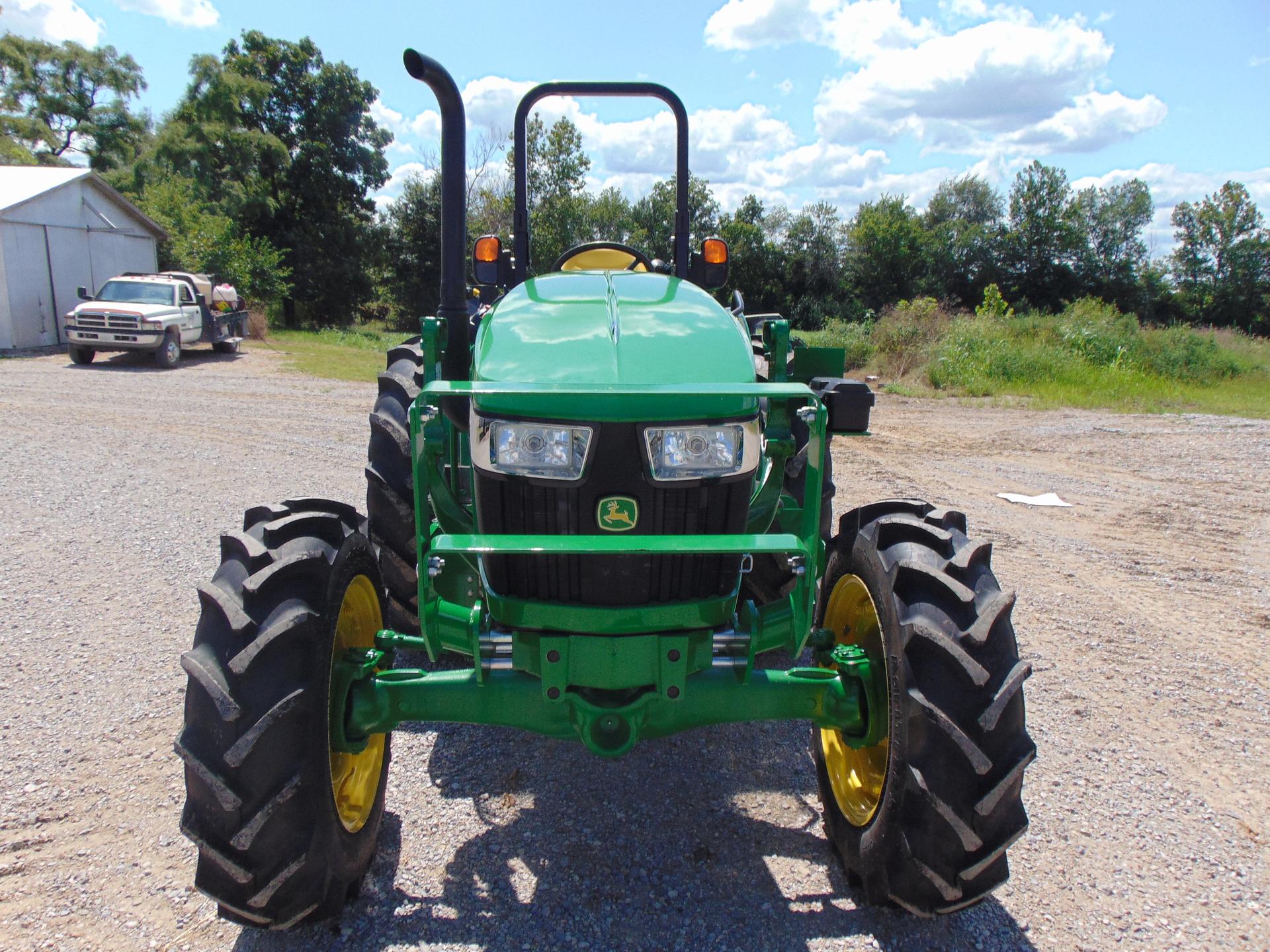 2022 John Deere 5075E