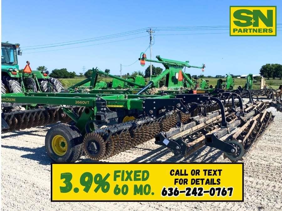 2023 John Deere 2660VT