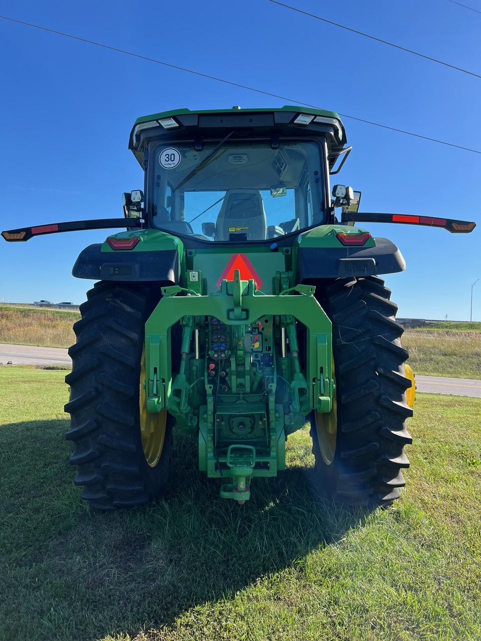 2023 John Deere 8R 410