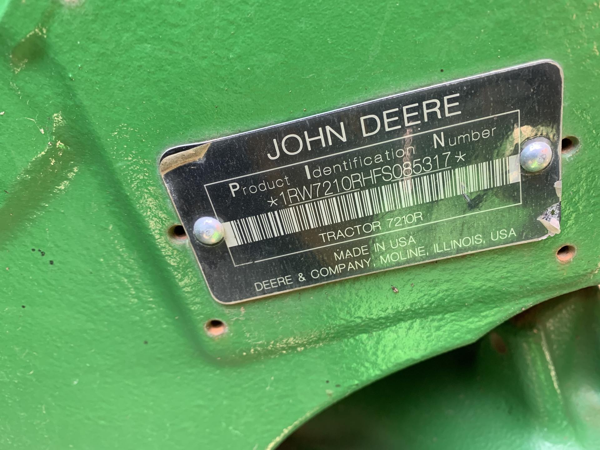 2015 John Deere 7210R