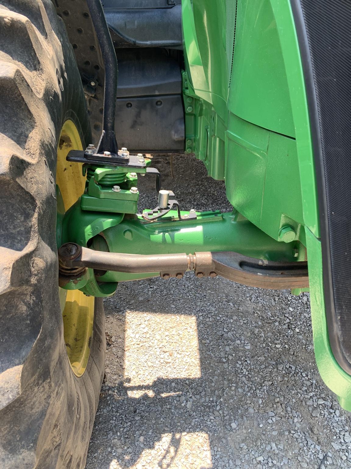 2015 John Deere 7210R