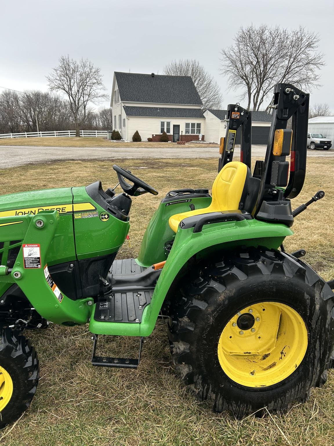 2022 John Deere 3025E Image