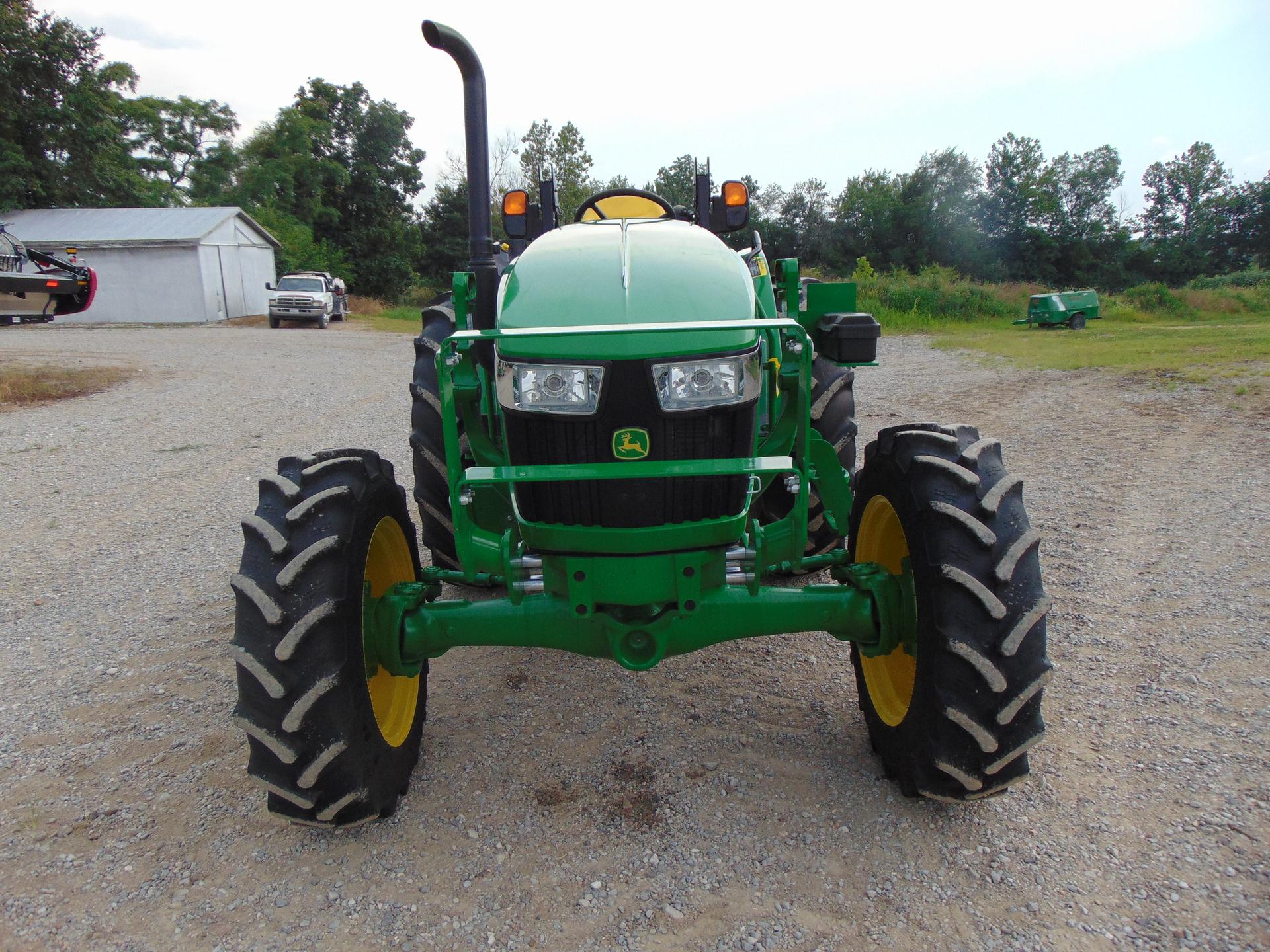 2022 John Deere 5075E