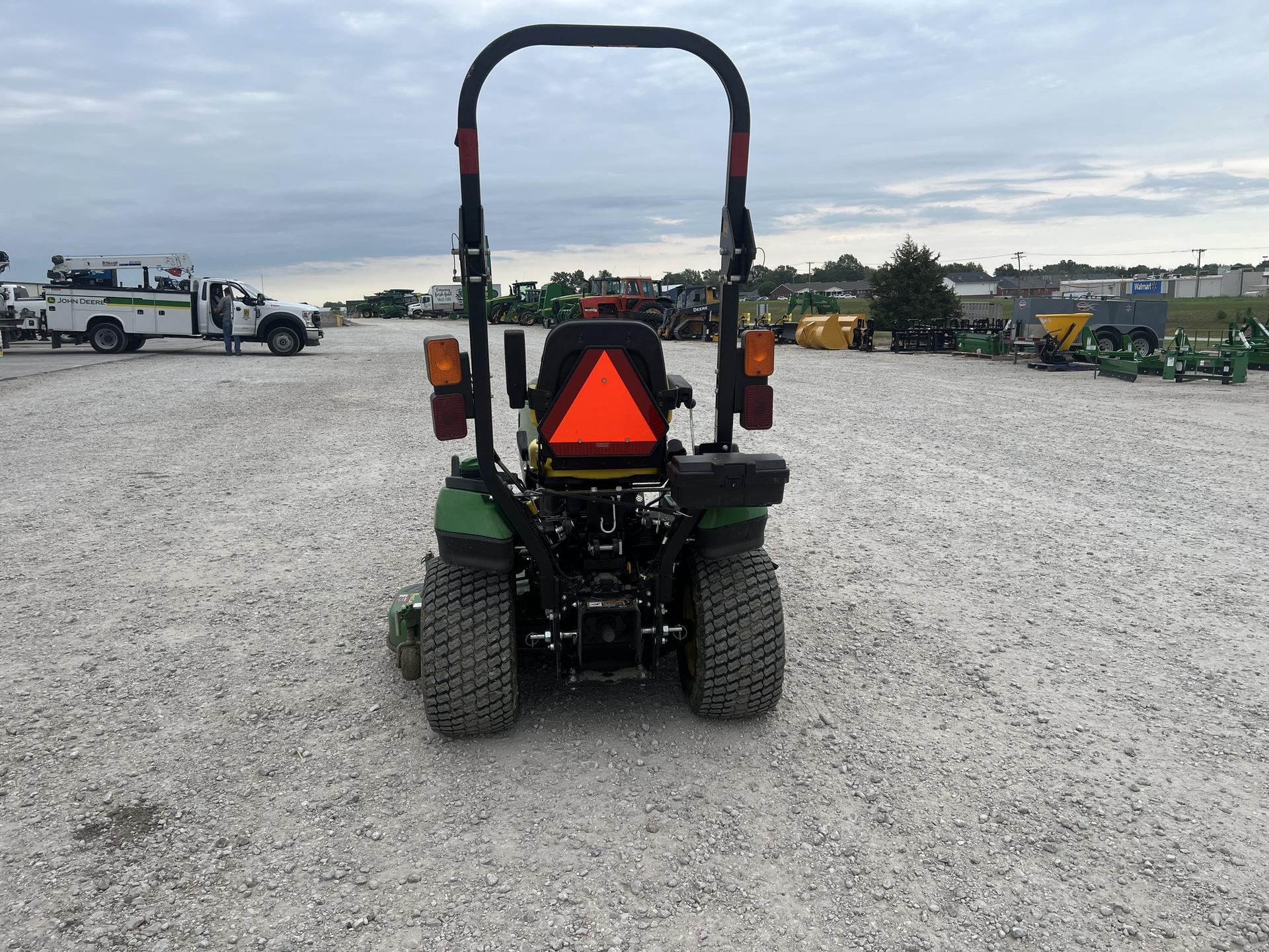 2017 John Deere 1025R