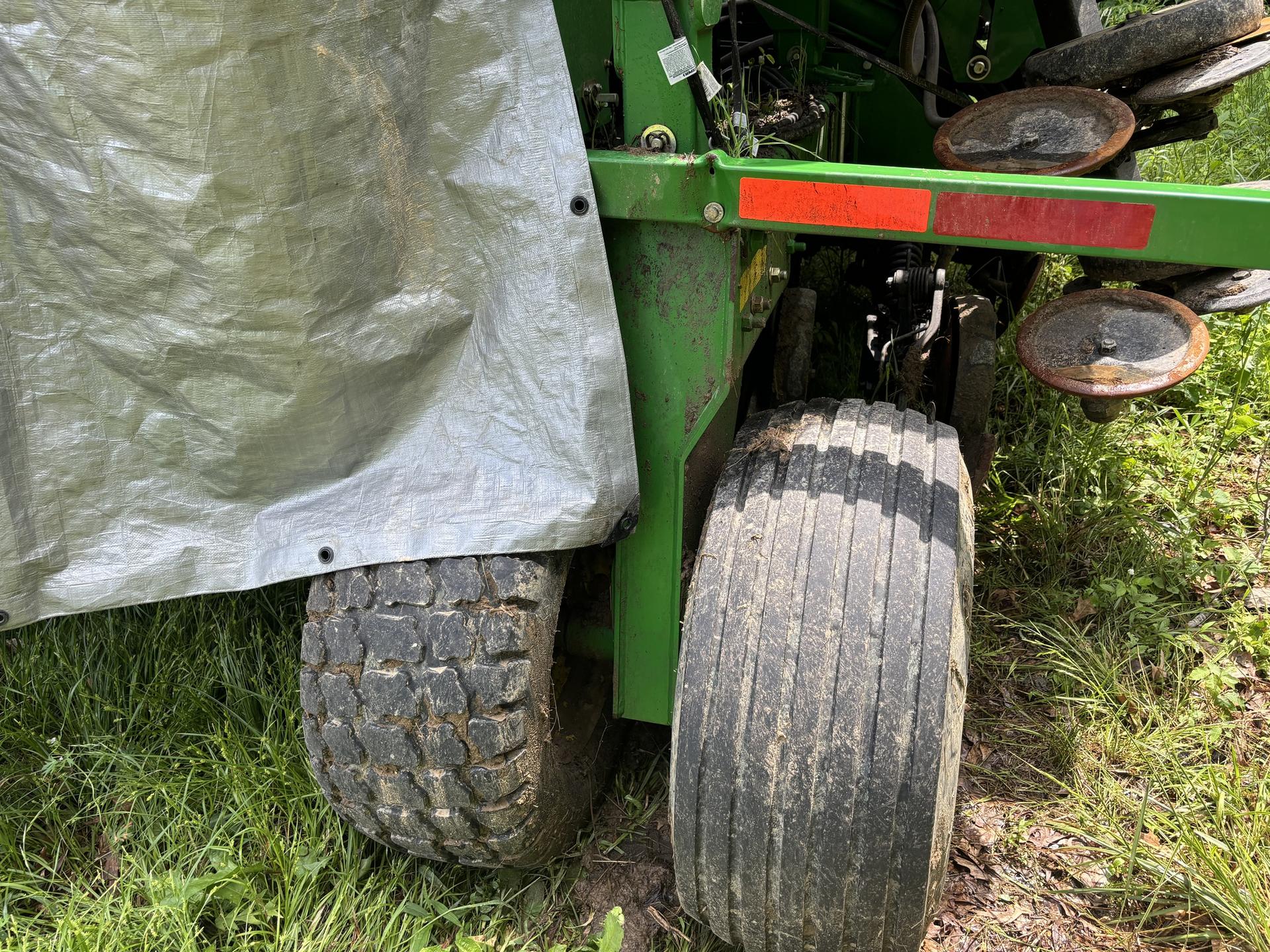 2013 John Deere 1990